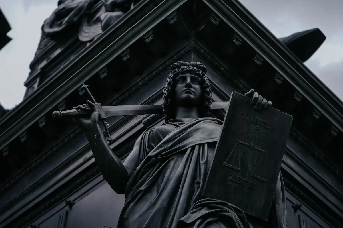 majeur protégé détention provisoire avis curateur.